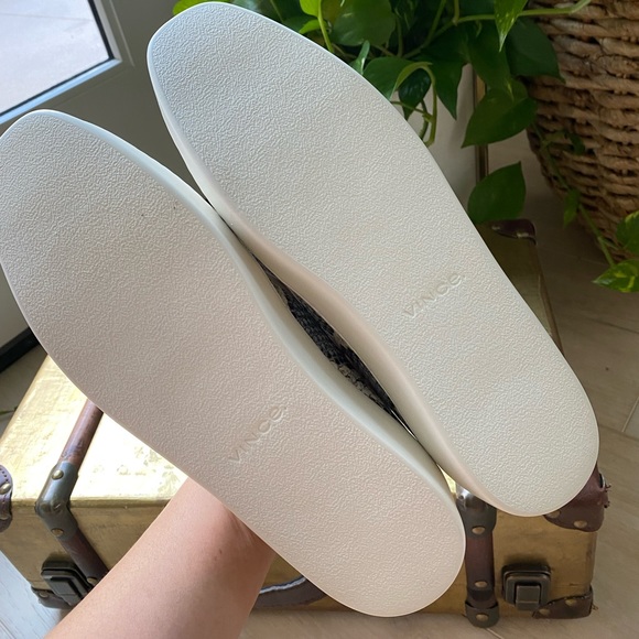 Vince Saxon - 2 H0081L2401 animal print slip on shoes sneakers - Picture 6 of 12